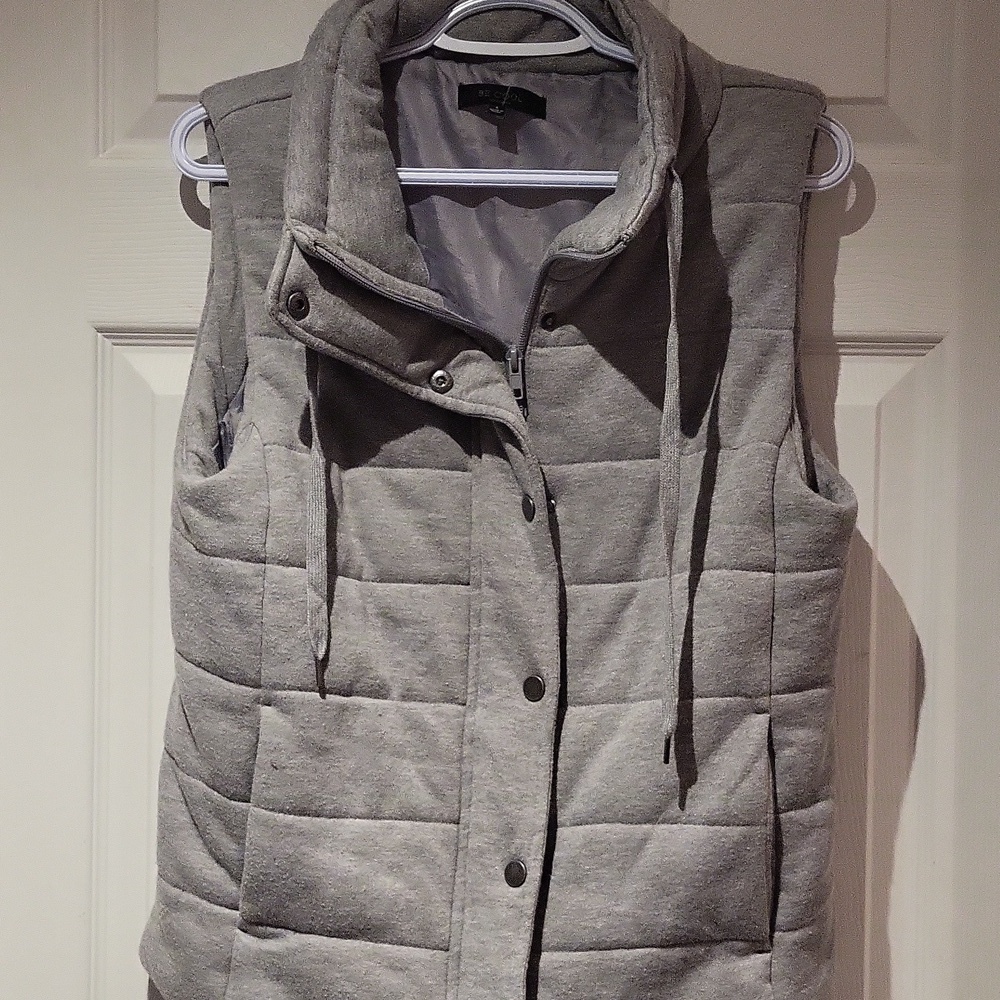 Sport sleeveless jacket